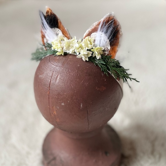 ‘Foxelle’ Fox Ears Photo Prop Headband - Picture 3 of 10